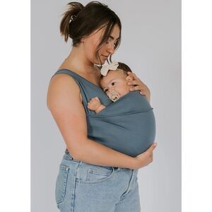 Lalabu Women’s Small Brook Blue Maternity Babywearing Pouch Soothe Shirt